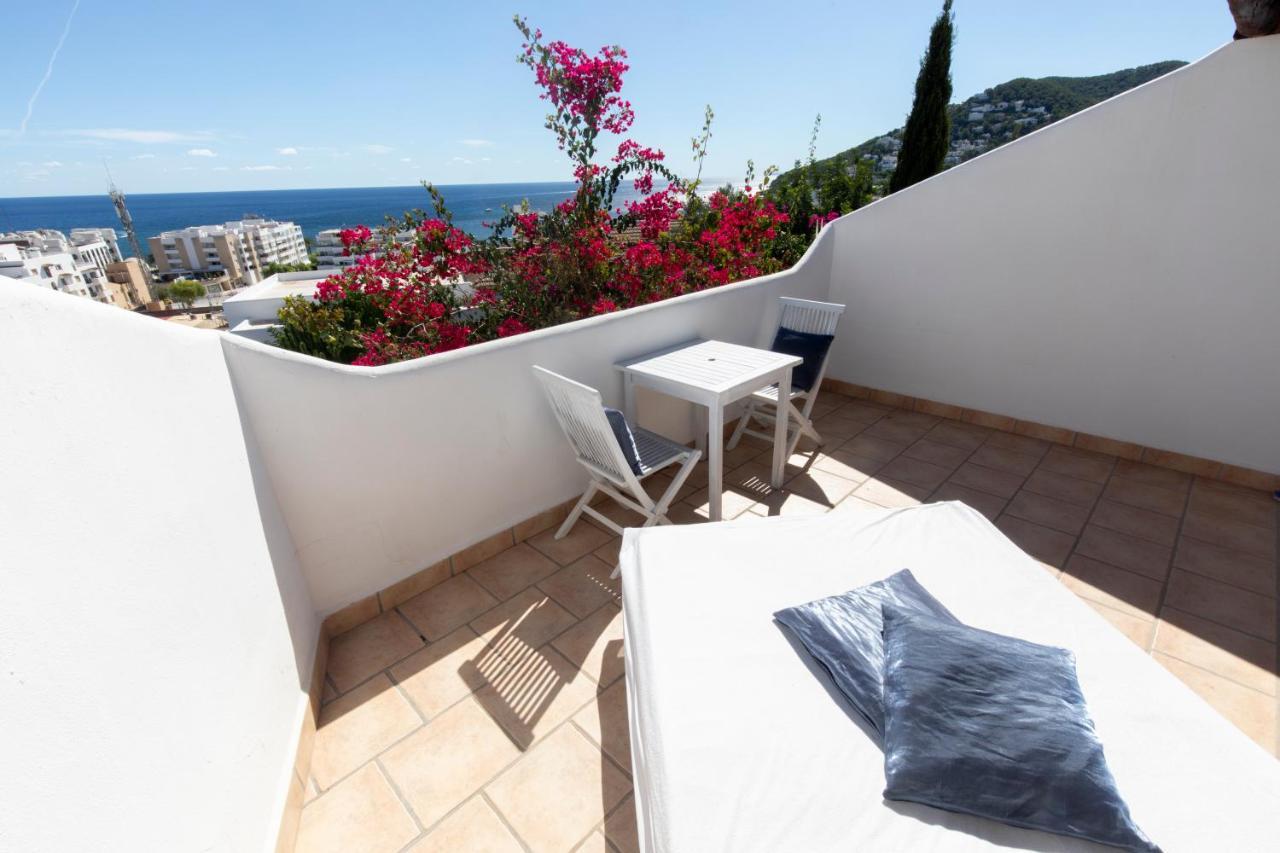 Buenavista Suites Hotel Boutique Santa Eularia des Riu Exterior photo